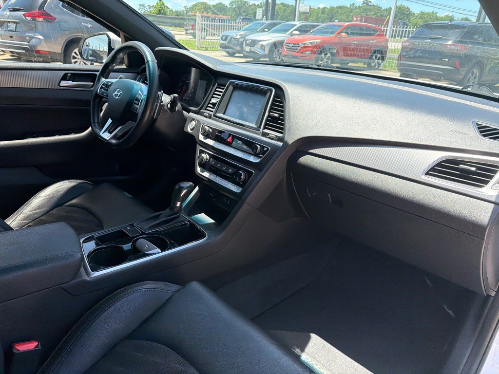2018 Hyundai Sonata Image 22