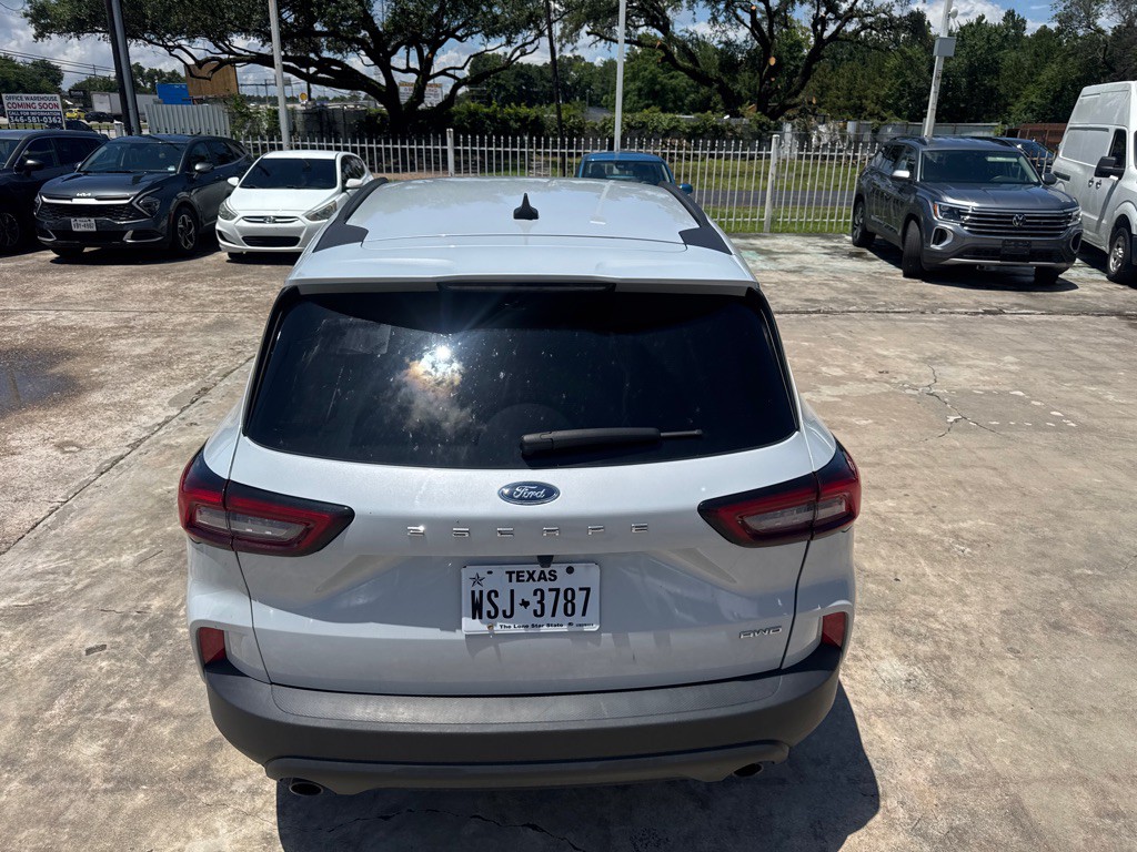 2025 Ford Escape Image 7