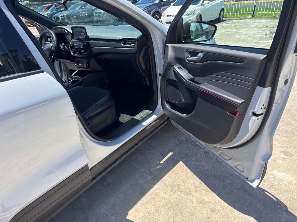 2025 Ford Escape Image 21