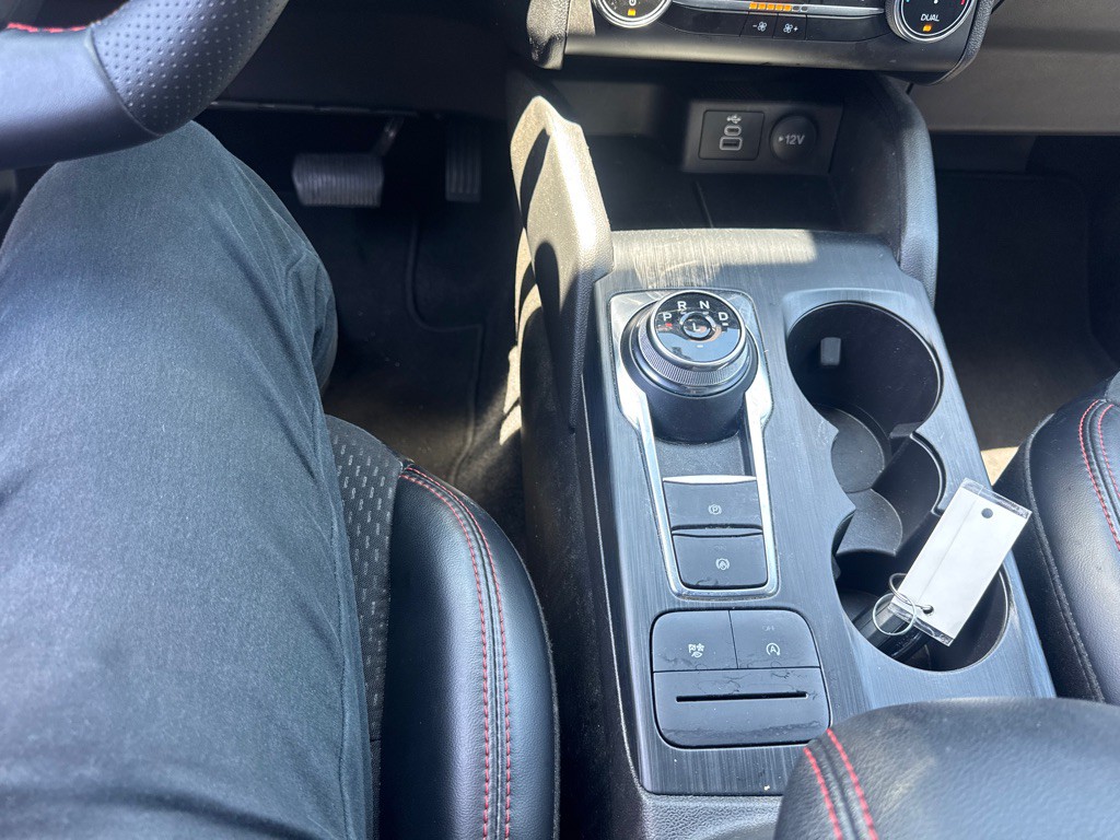 2025 Ford Escape Image 29
