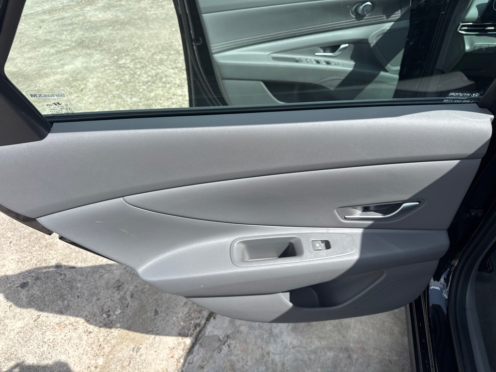 2025 Hyundai Elantra Image 16