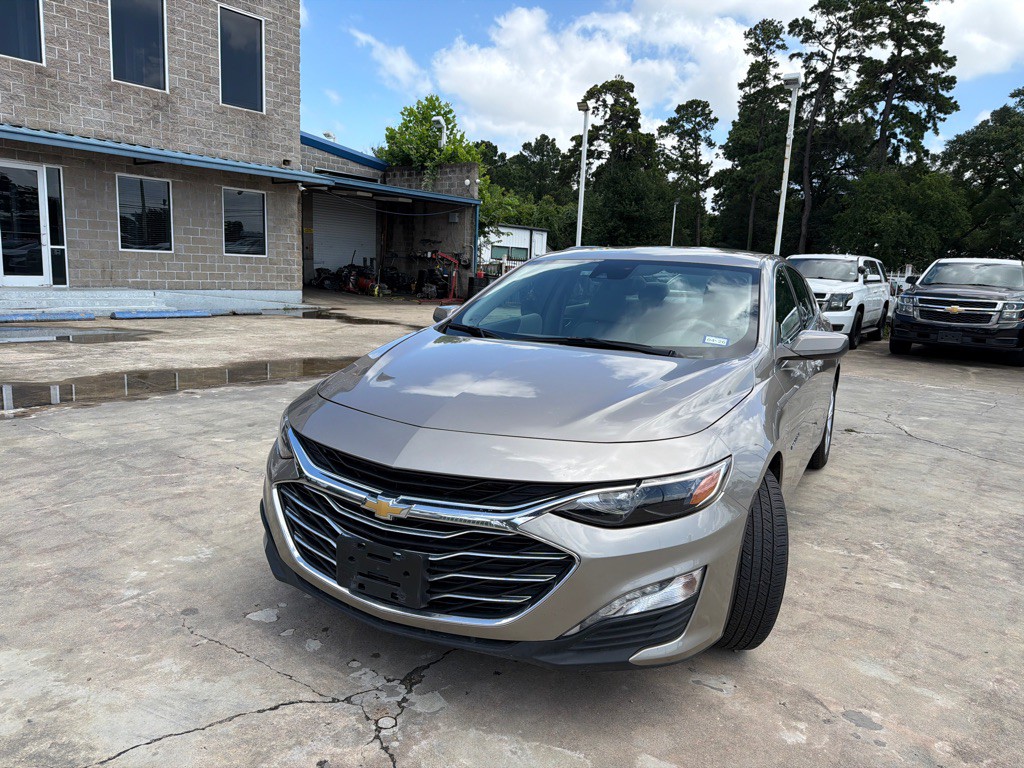 2024 Chevrolet Malibu Image 3
