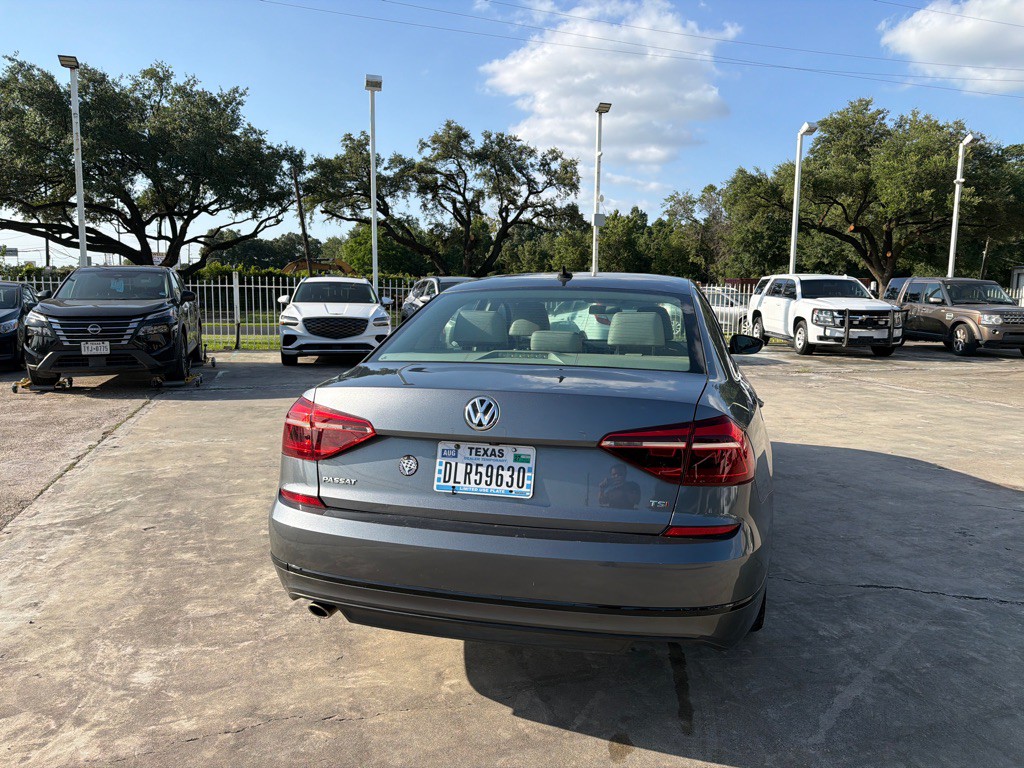 2018 Volkswagen Passat Image 7