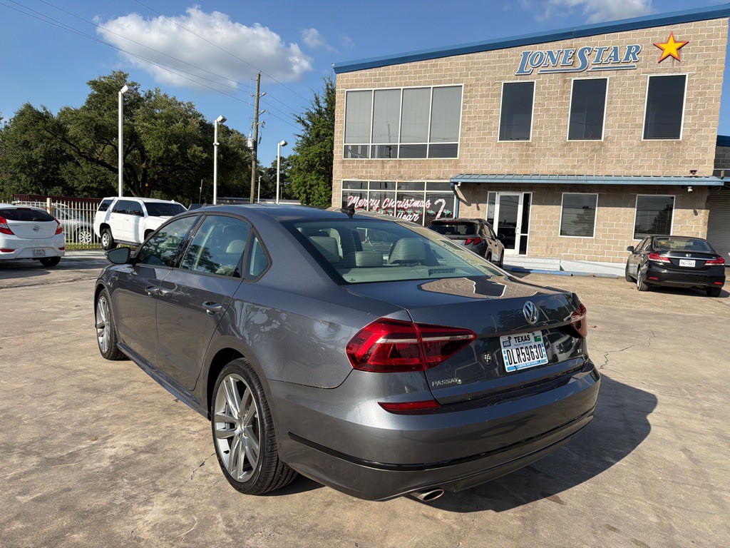 2018 Volkswagen Passat Image 8
