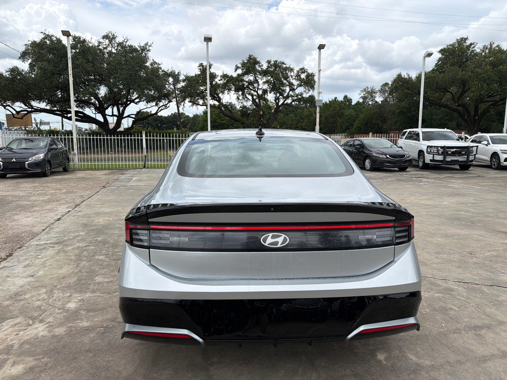 2024 Hyundai Sonata Image 8