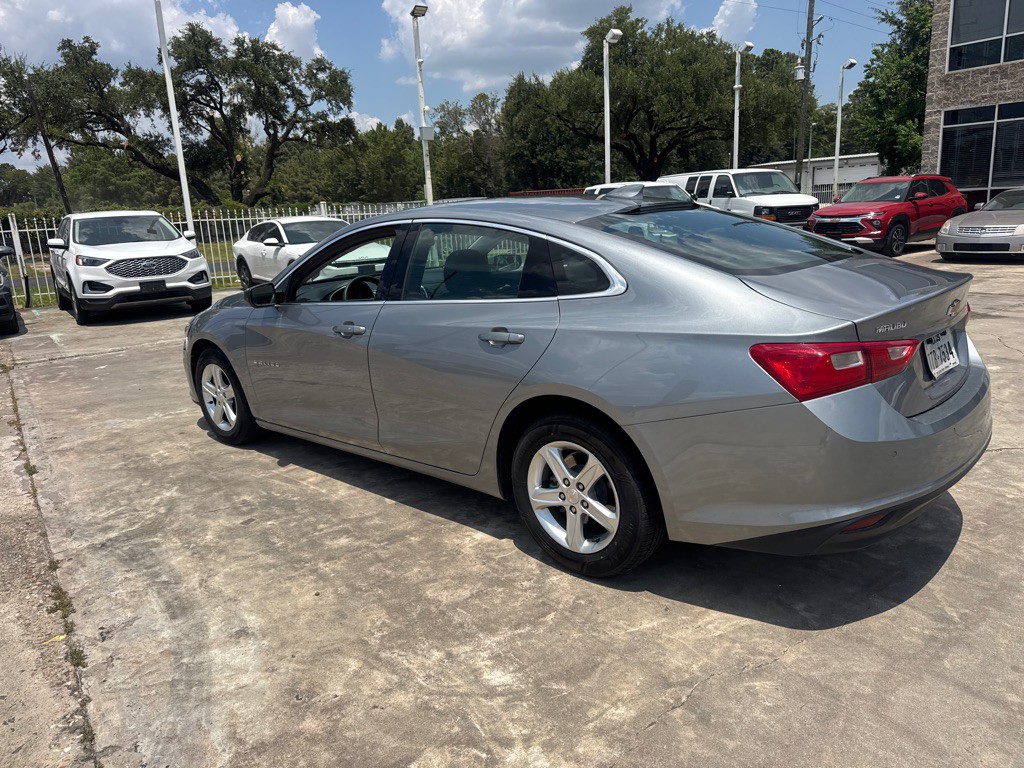 2024 Chevrolet Malibu Image 8