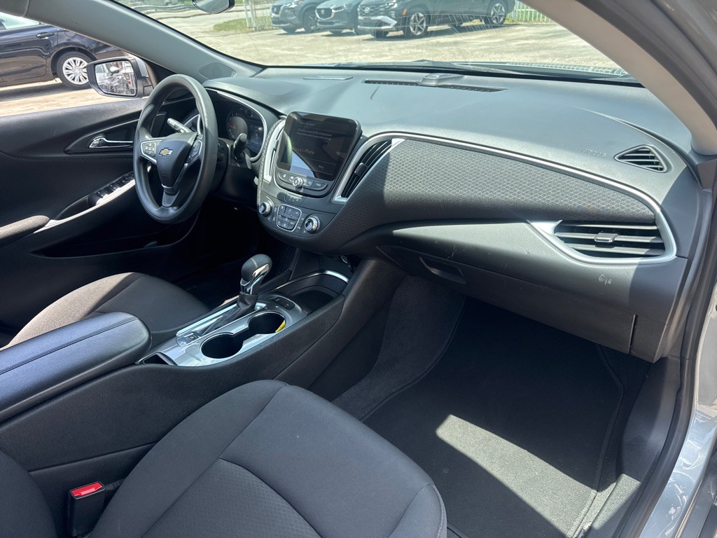 2024 Chevrolet Malibu Image 24