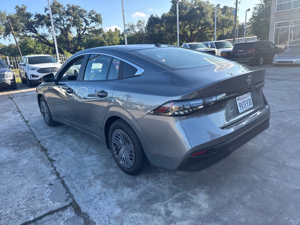 2026 Nissan Sentra Image 9