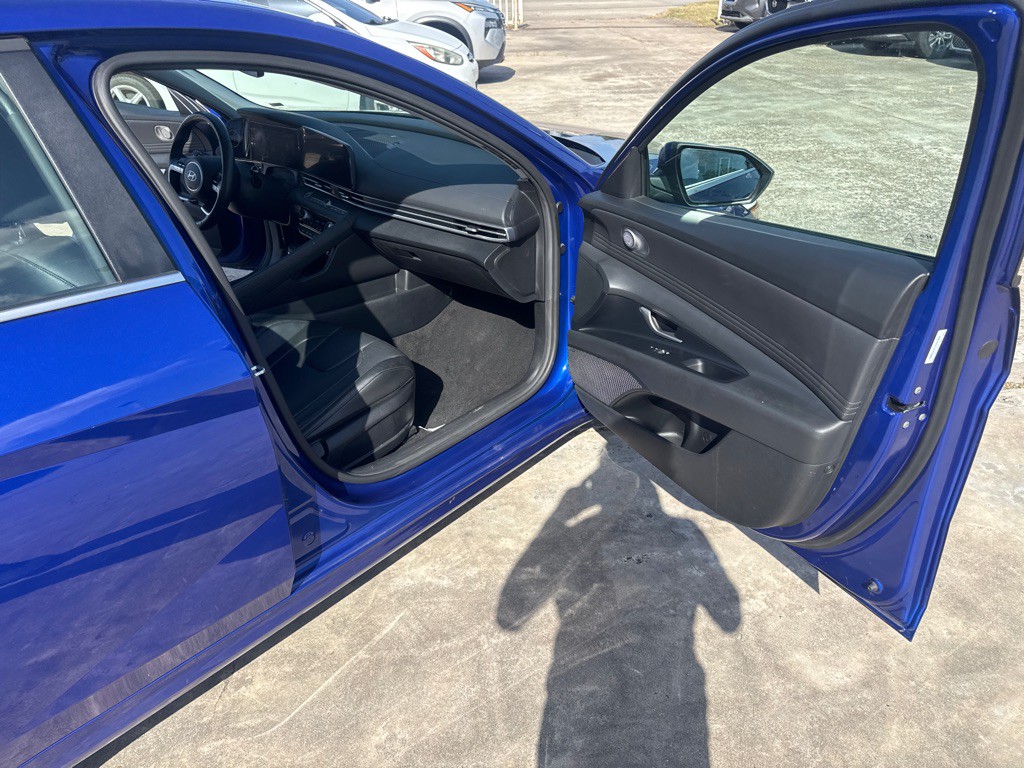 2025 Hyundai Elantra Image 21