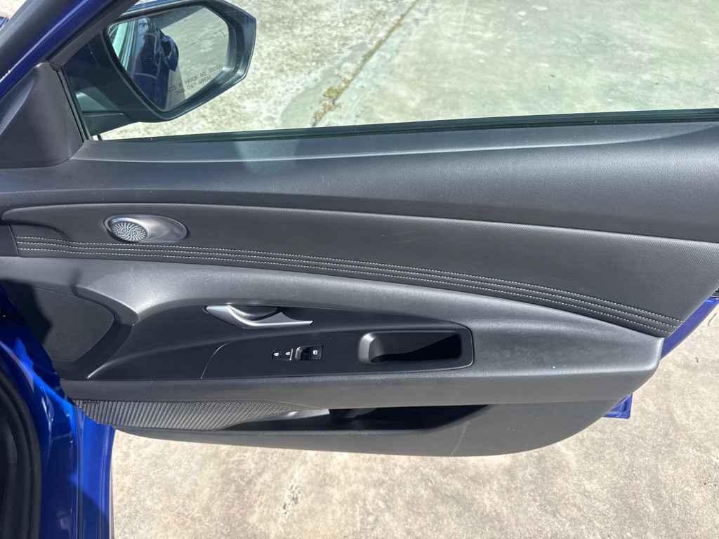 2025 Hyundai Elantra Image 22