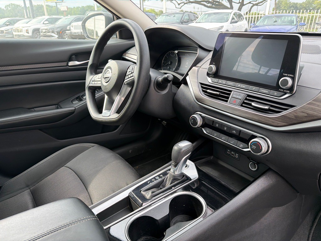 2024 Nissan Altima Image 22