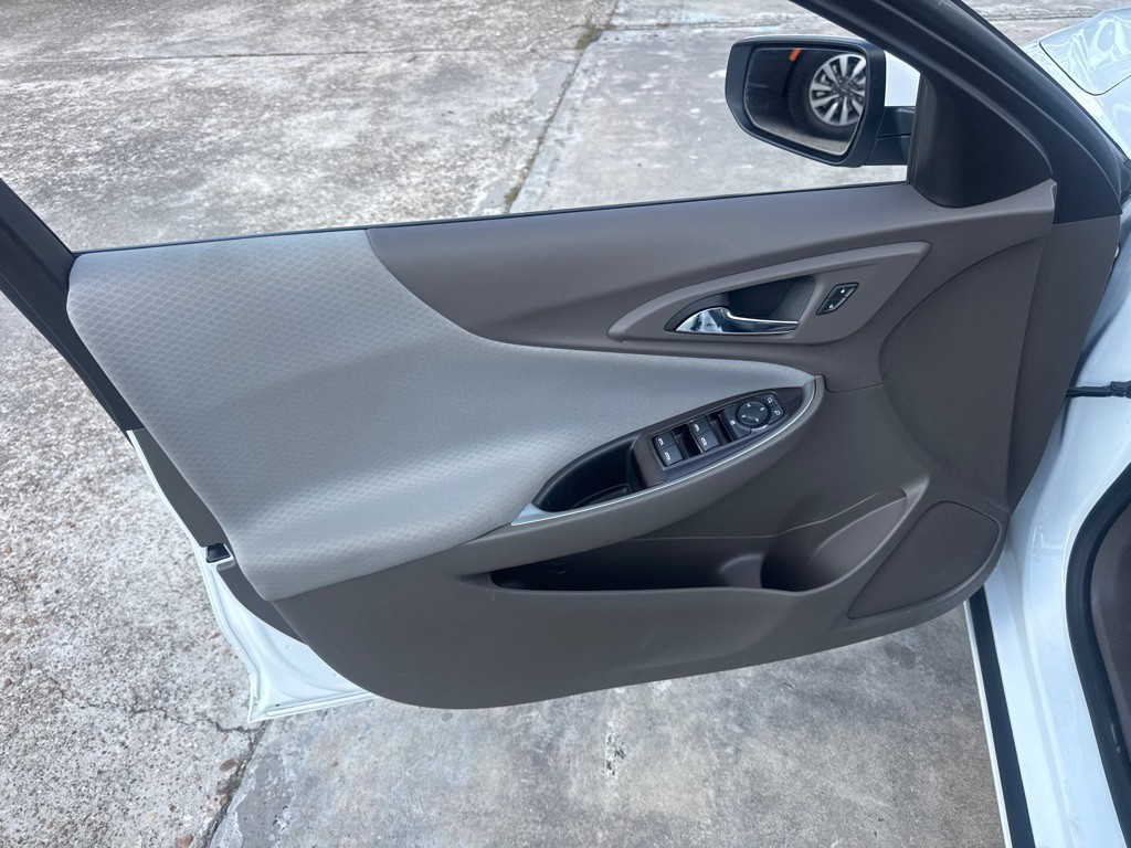 2024 Chevrolet Malibu Image 12