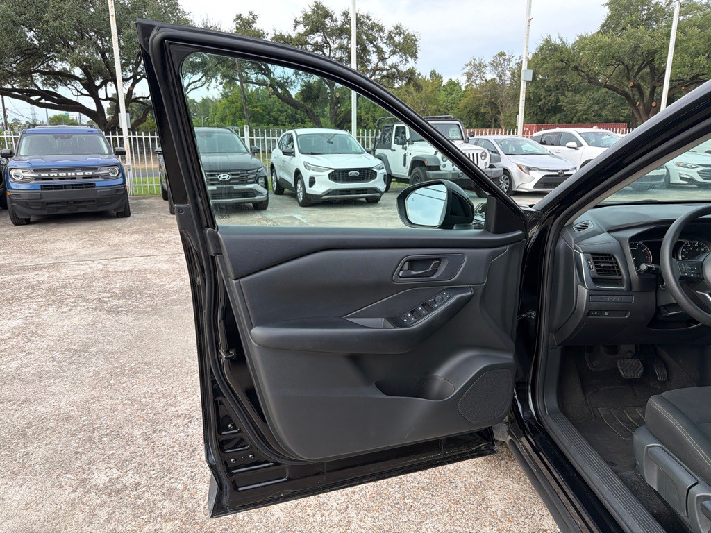 2024 Nissan Rogue Image 12
