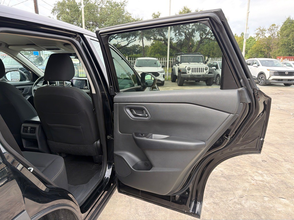 2024 Nissan Rogue Image 18