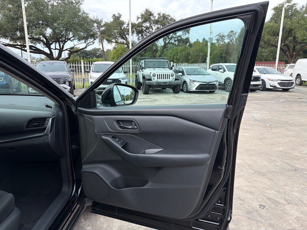 2024 Nissan Rogue Image 22