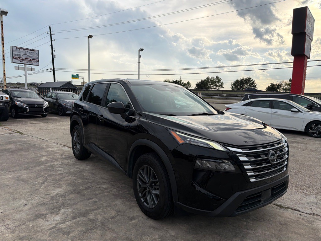 2024 Nissan Rogue Image 1