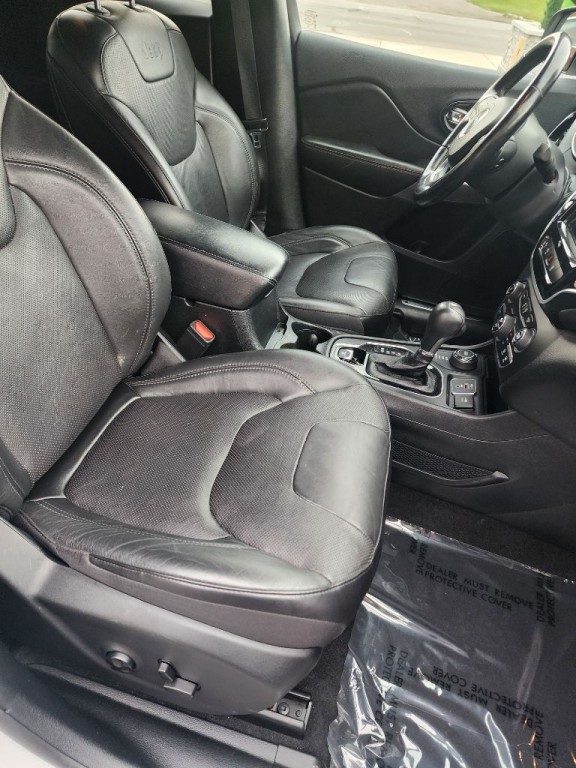 2021 Jeep Cherokee Image 13