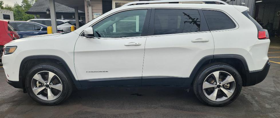 2021 Jeep Cherokee Image 2