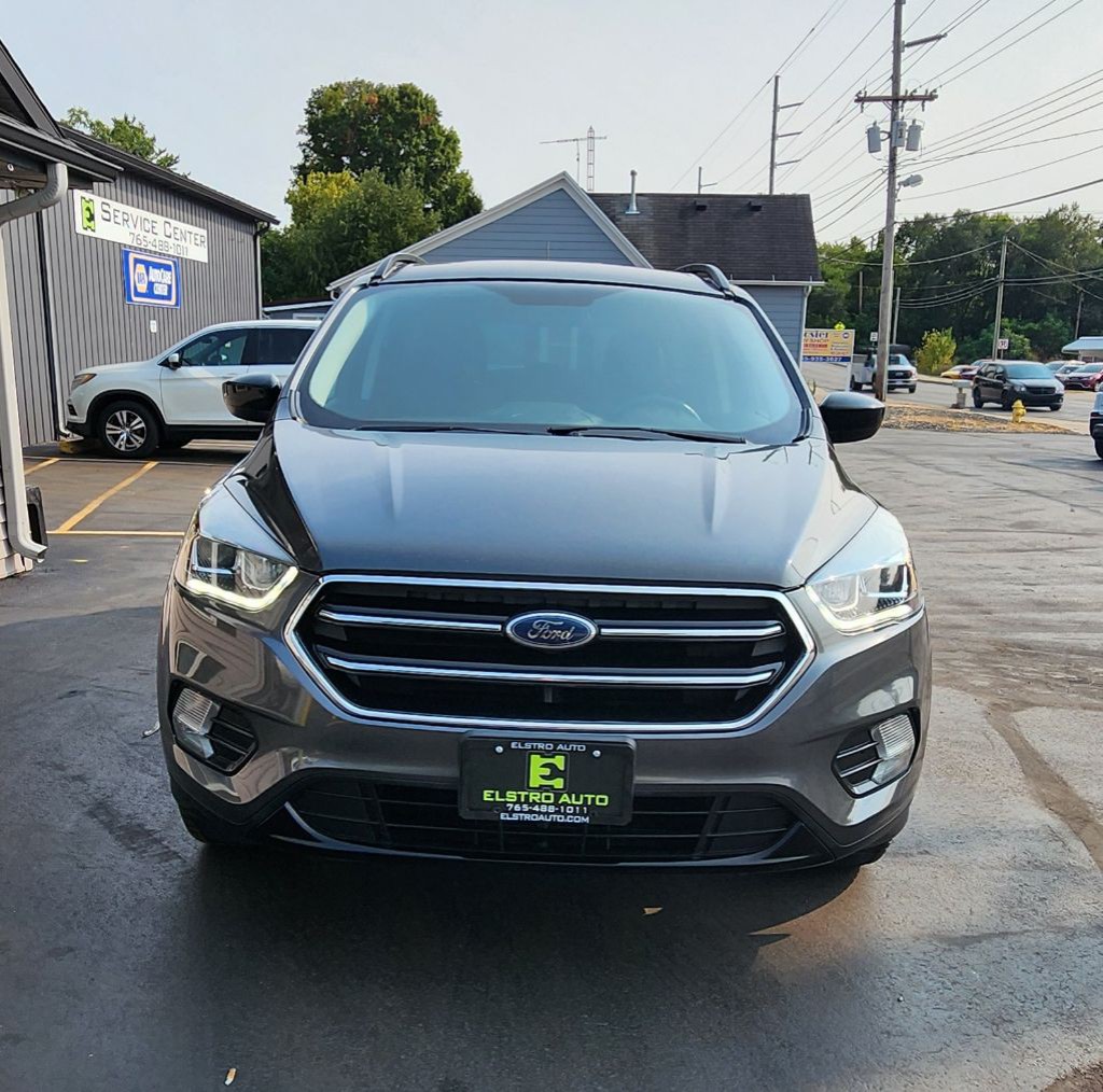 2019 Ford Escape Image 2