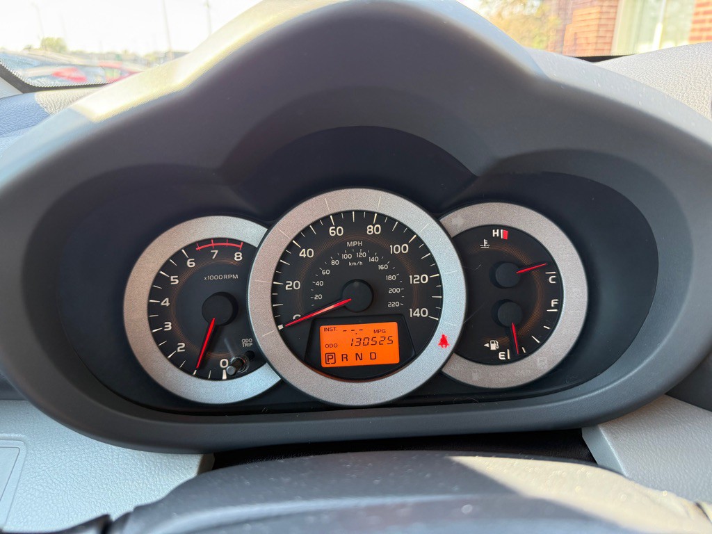 2012 Toyota Rav4 Image 11