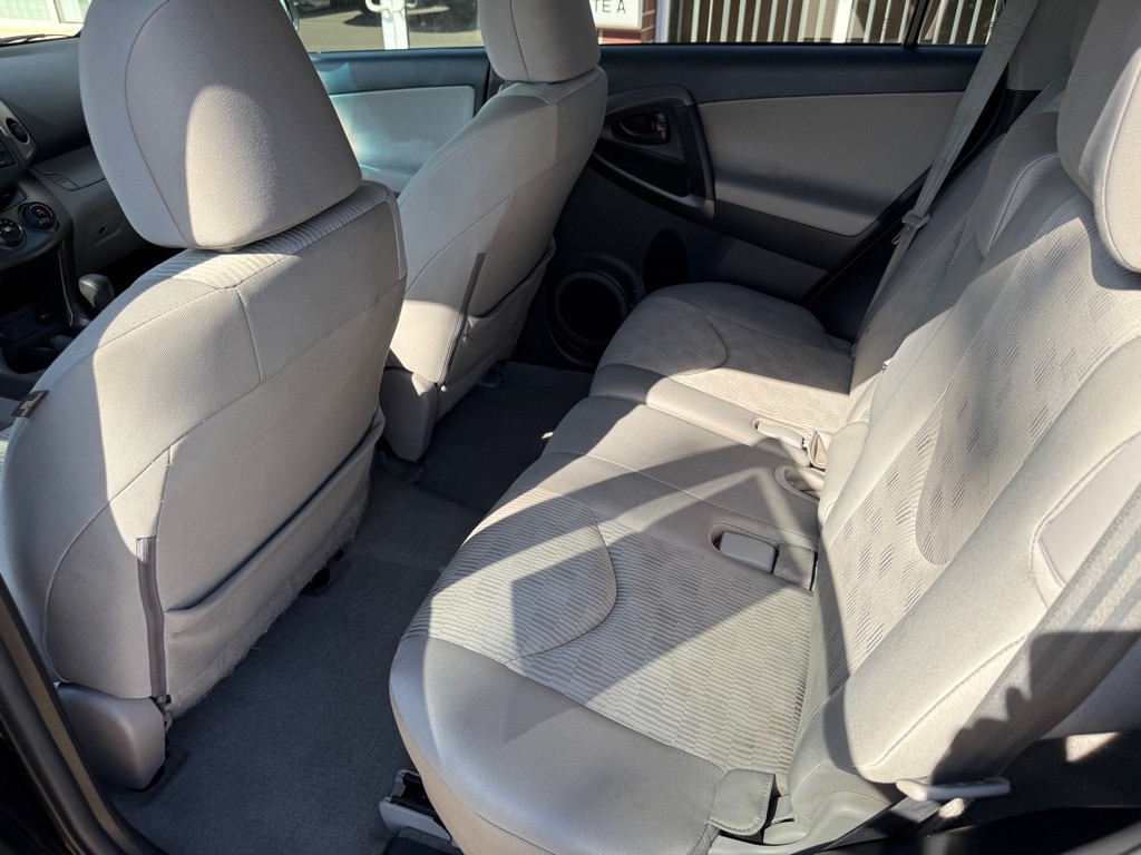 2012 Toyota Rav4 Image 15