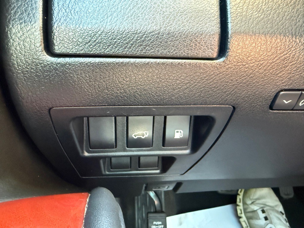 2012 Lexus RX Image 16