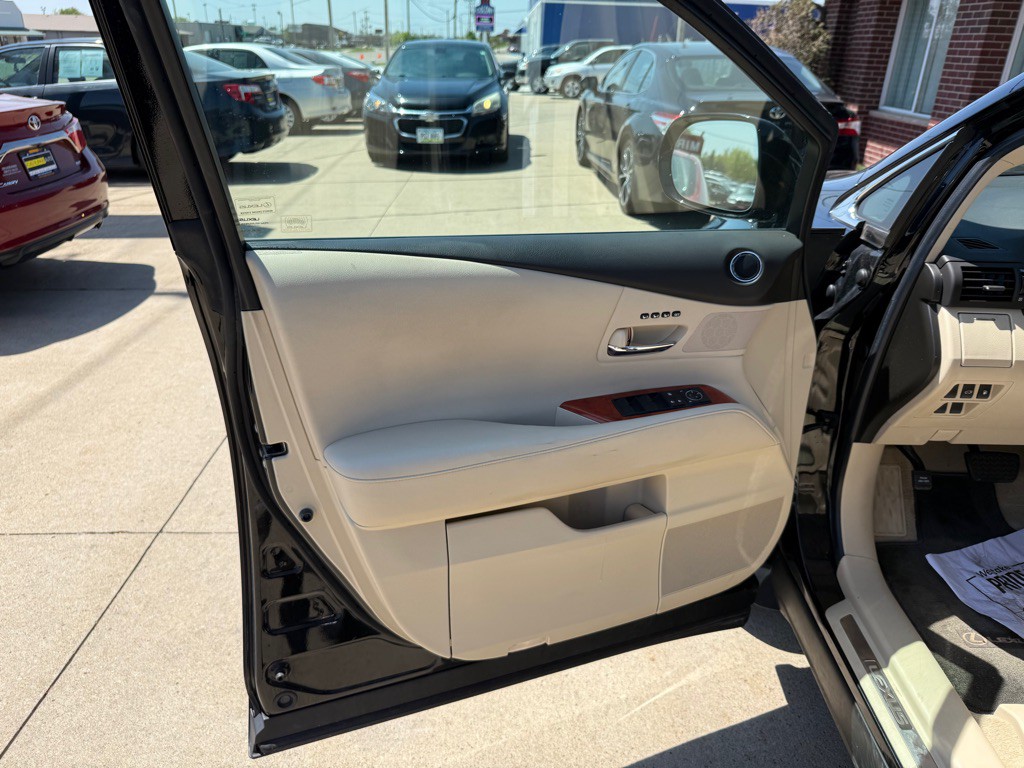 2011 Lexus RX Image 8