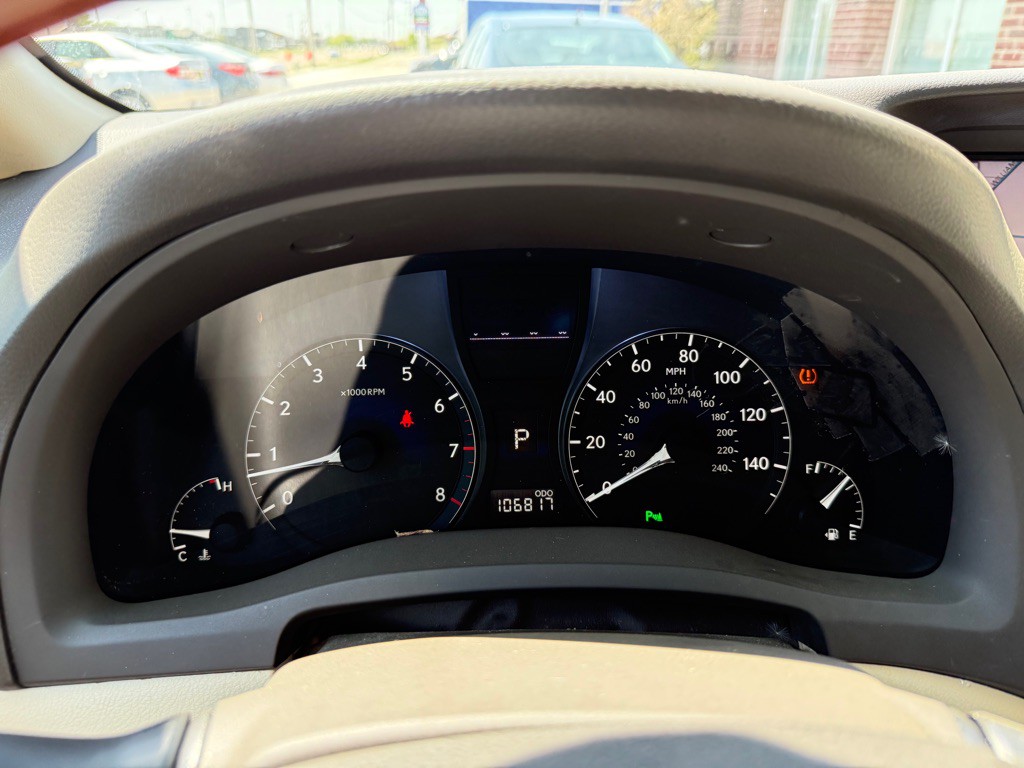 2011 Lexus RX Image 11