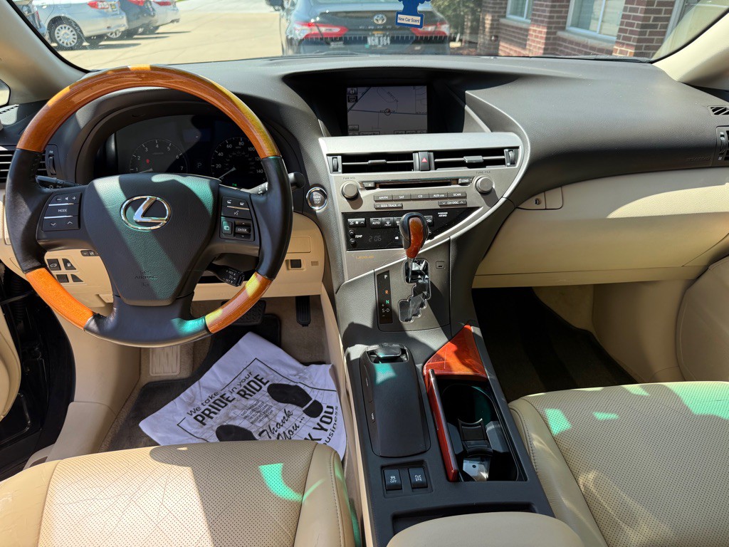 2011 Lexus RX Image 20