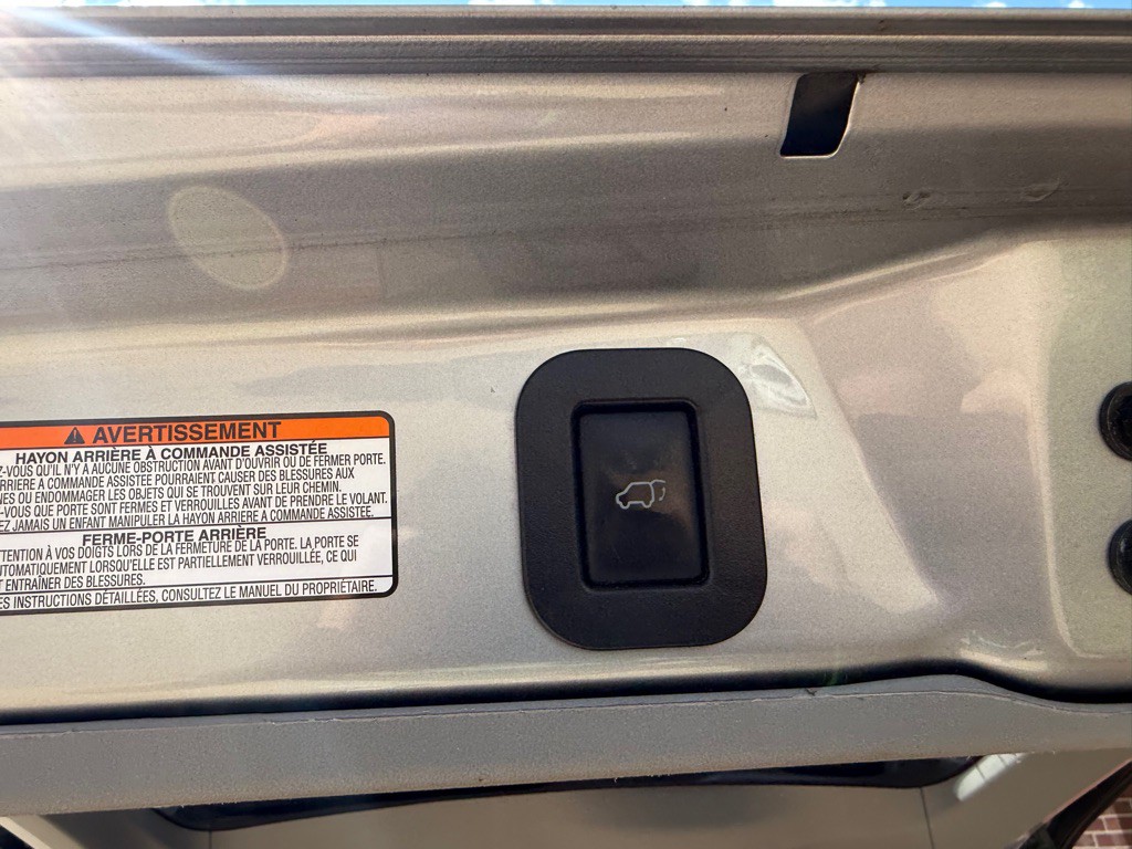 2015 Toyota Sienna Image 27