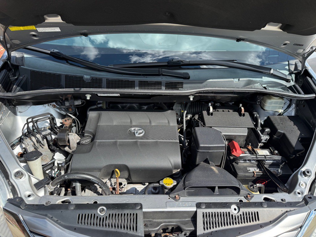 2015 Toyota Sienna Image 30