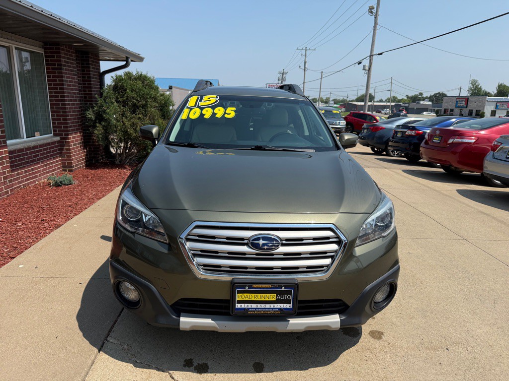 2015 Subaru Outback Image 2
