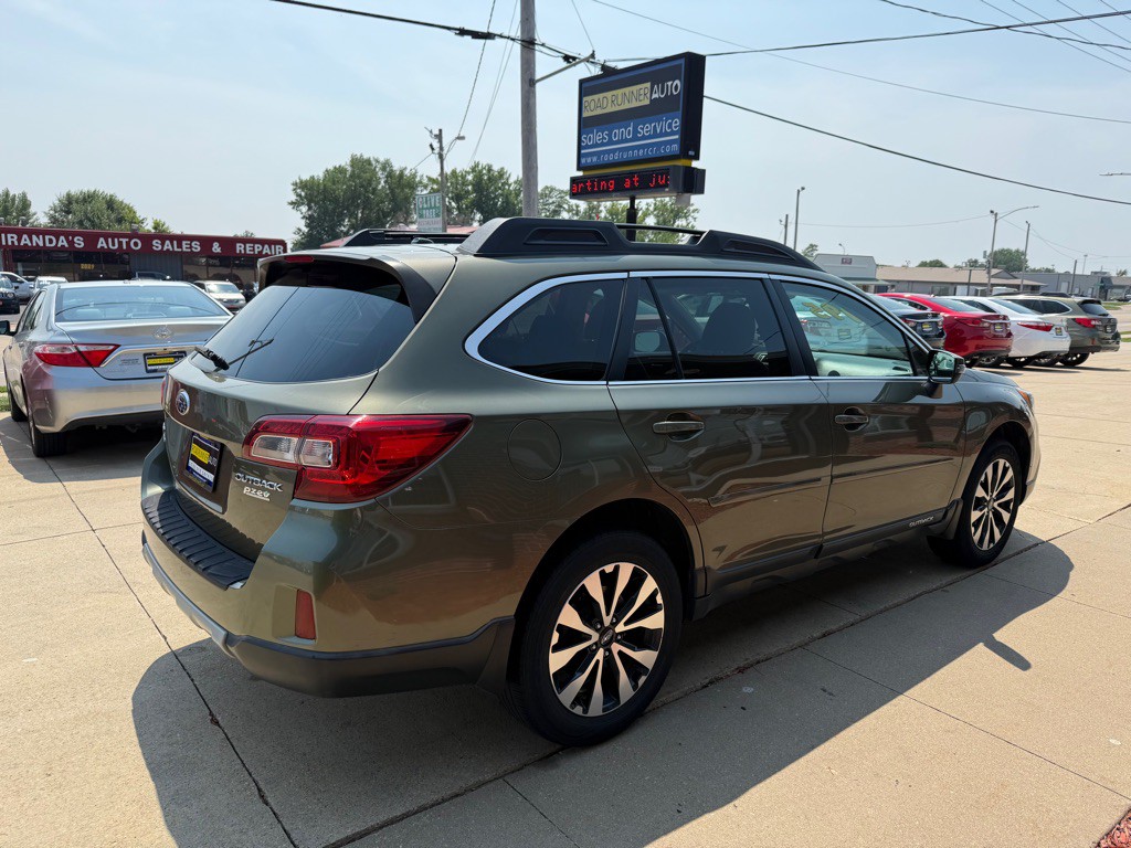 2015 Subaru Outback Image 7