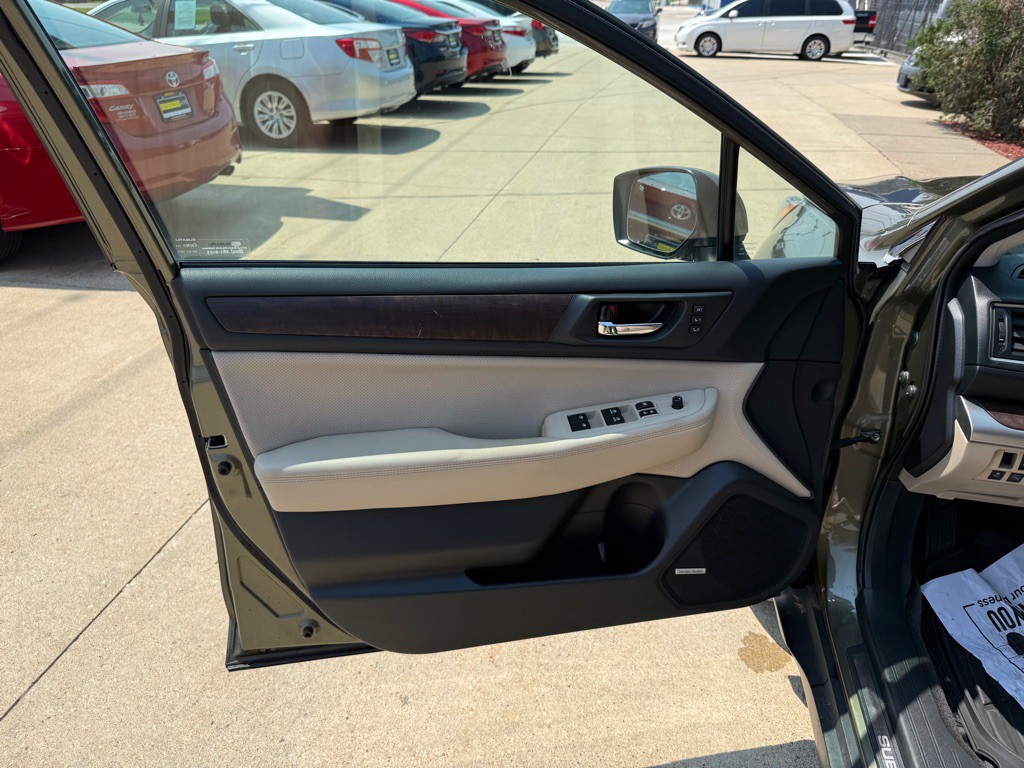 2015 Subaru Outback Image 8