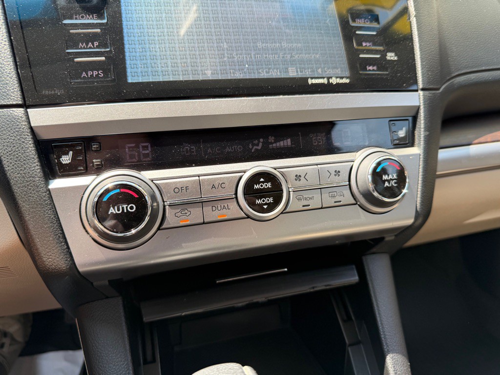 2015 Subaru Outback Image 14