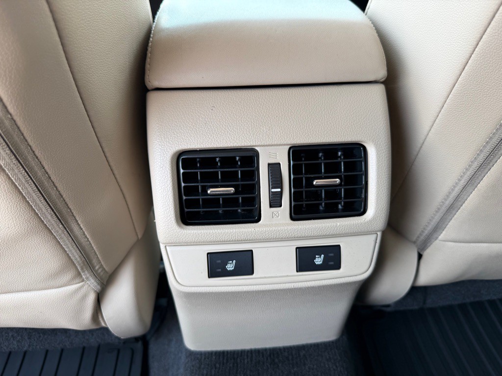 2015 Subaru Outback Image 19