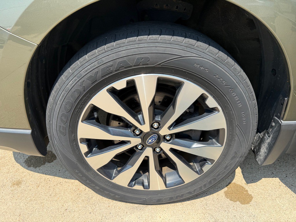 2015 Subaru Outback Image 23