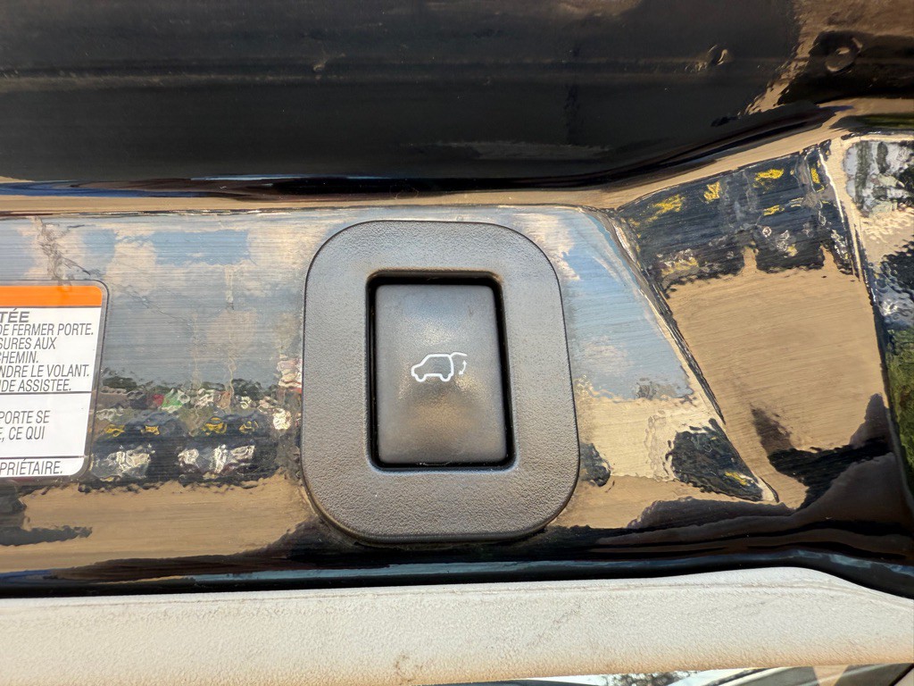 2017 Toyota Sienna Image 32