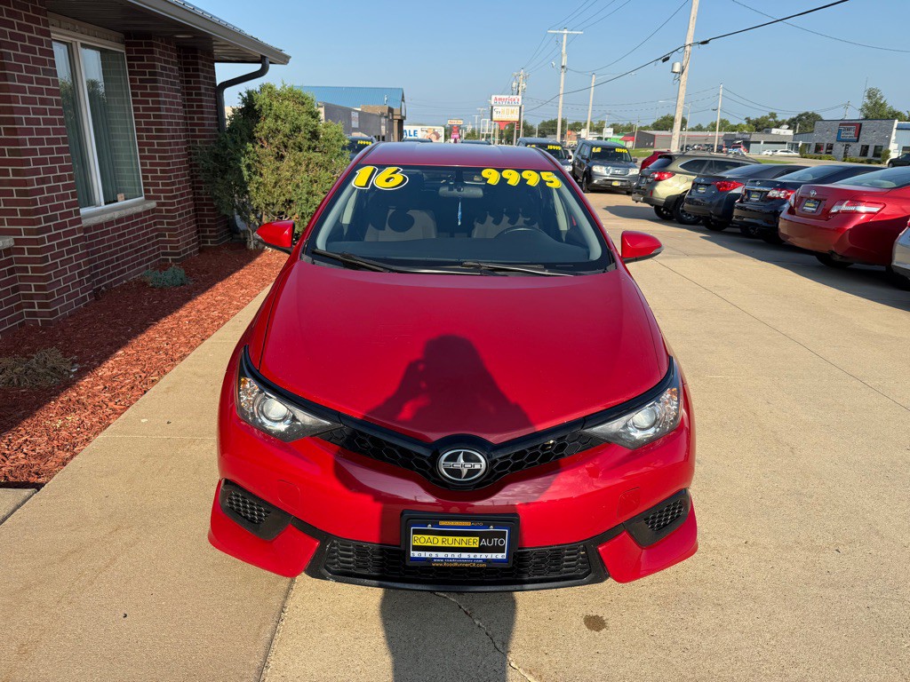 2016 Toyota Corolla Image 2