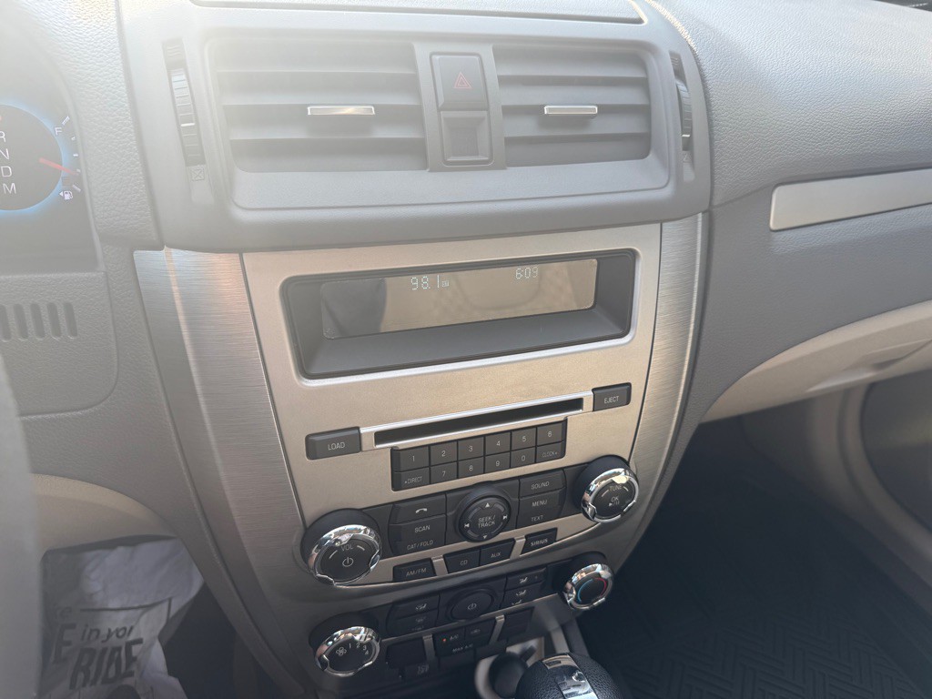 2012 Ford Fusion Image 12
