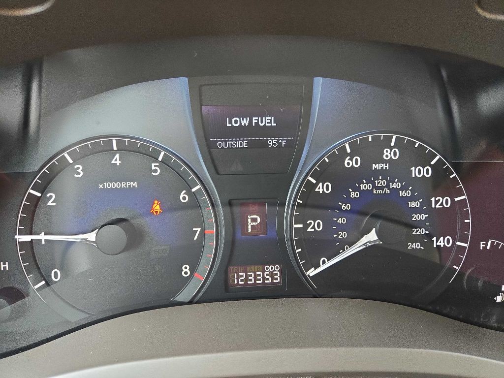2010 Lexus RX Image 10