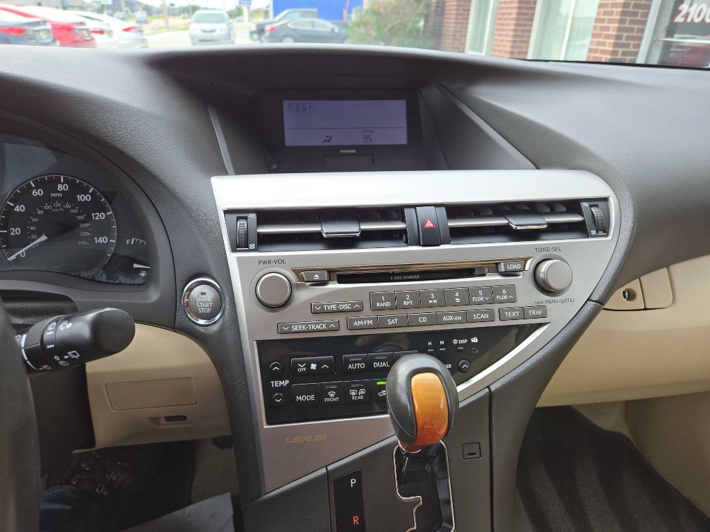 2010 Lexus RX Image 11