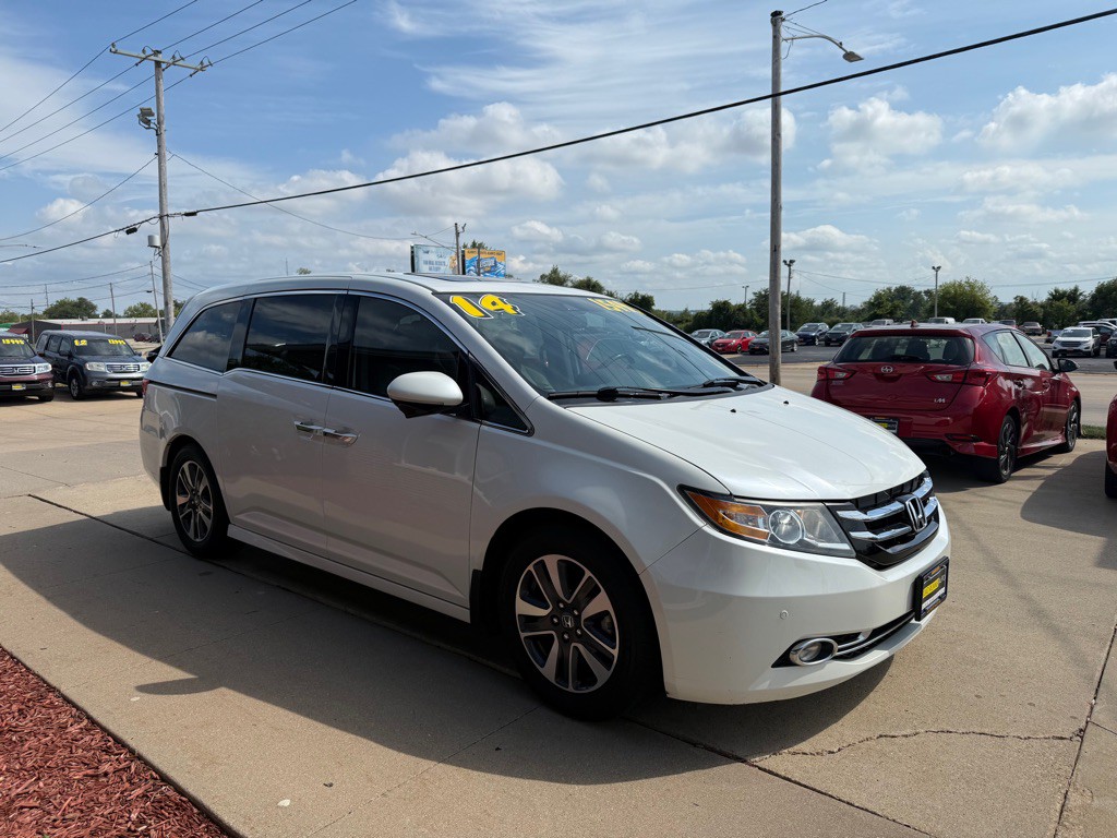 2014 Honda Odyssey Image 1