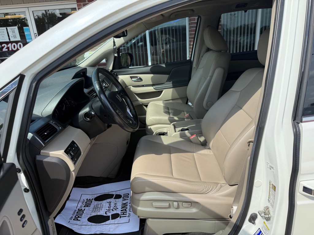 2014 Honda Odyssey Image 9