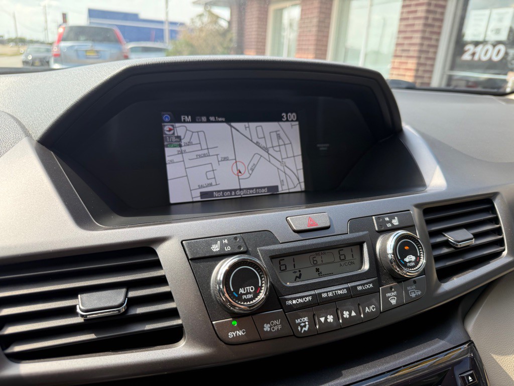 2014 Honda Odyssey Image 12