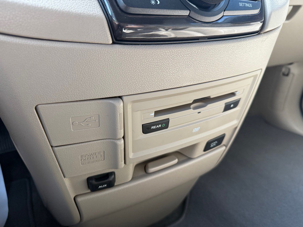 2014 Honda Odyssey Image 15