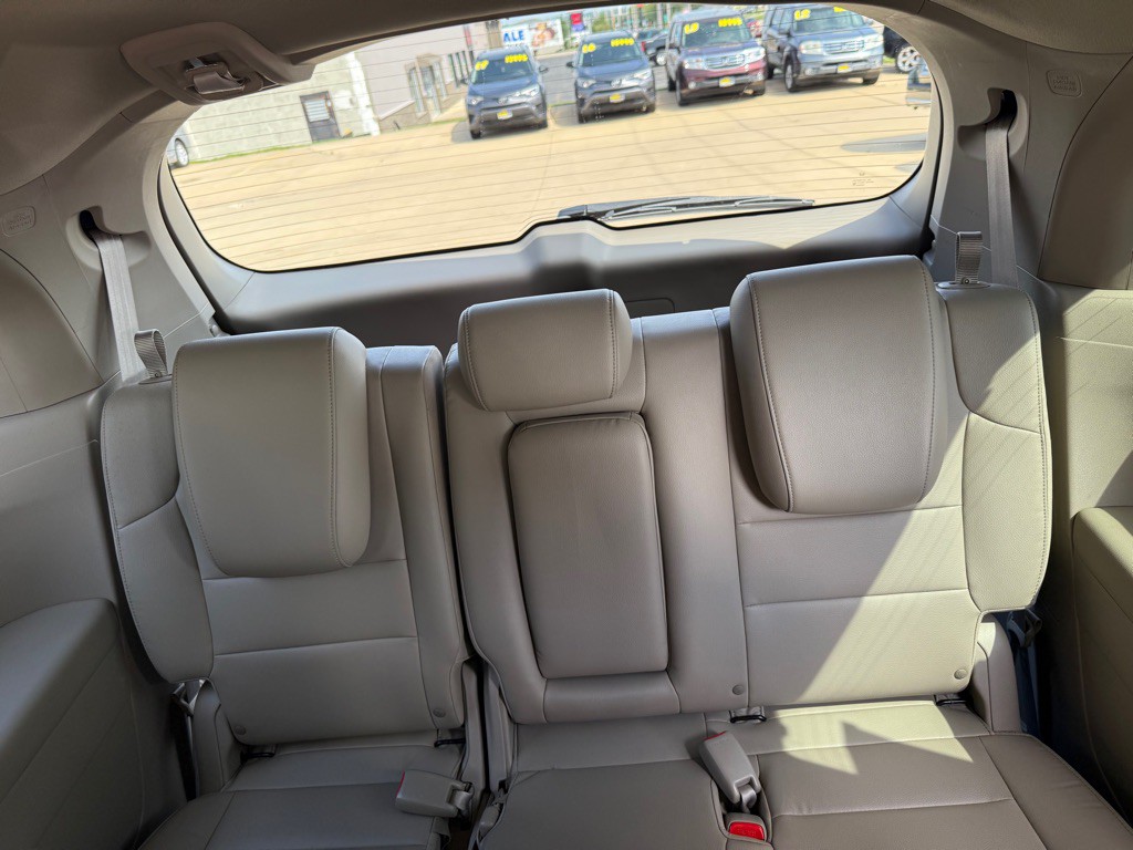 2014 Honda Odyssey Image 22
