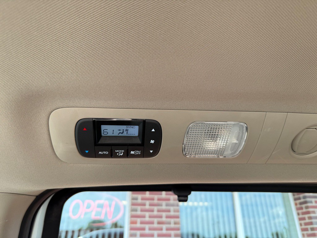 2014 Honda Odyssey Image 23
