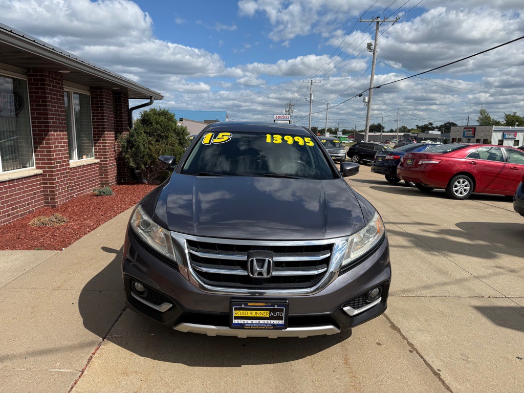 2015 Honda Crosstour Image 2