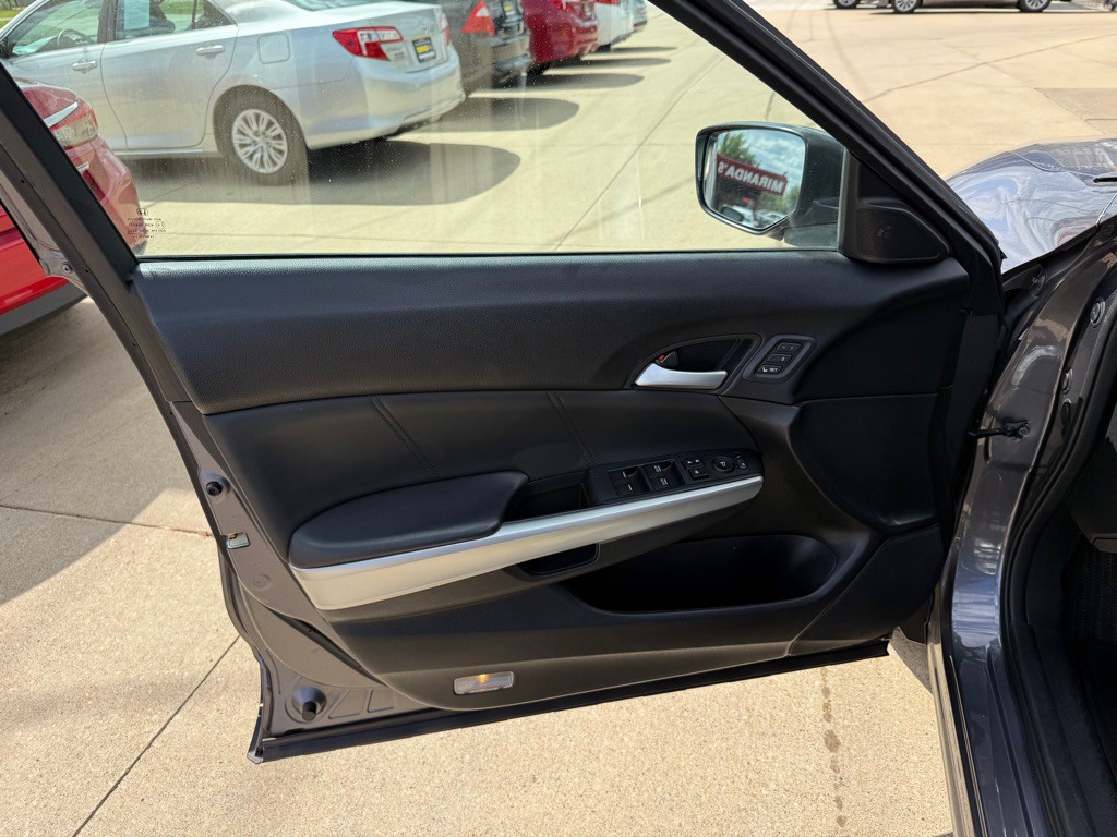 2015 Honda Crosstour Image 8